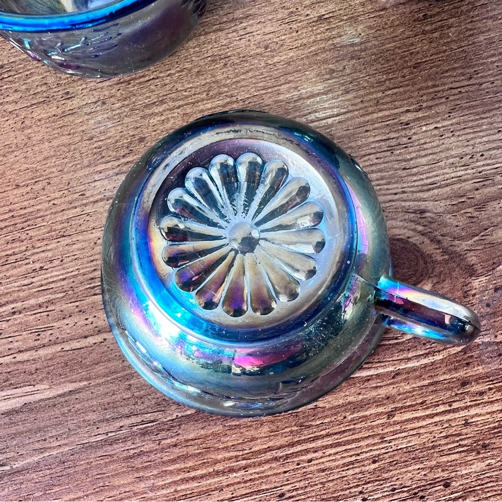 4-Indiana Harvest Grape Style Carnival Glass Set of 4 cups - Picture 6 of 6